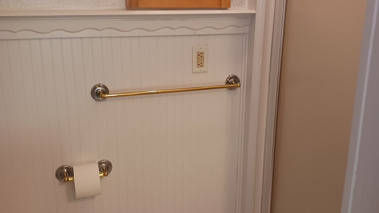 Photo of Bathroom in Wanchese
