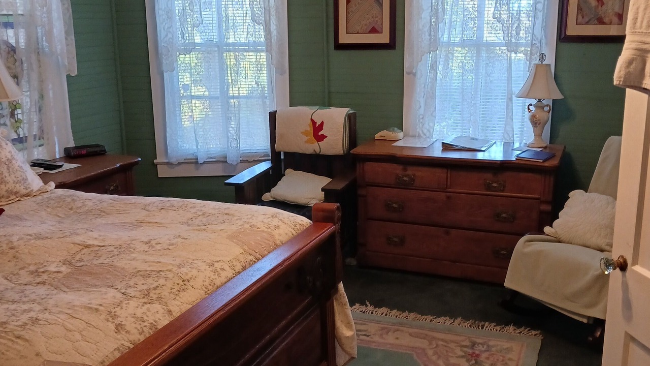 Photo of Bedroom in Wanchese