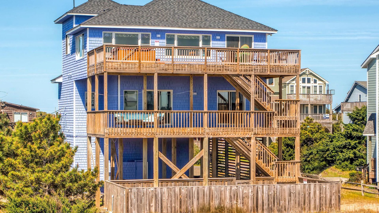 Photo of Outdoor in Waves