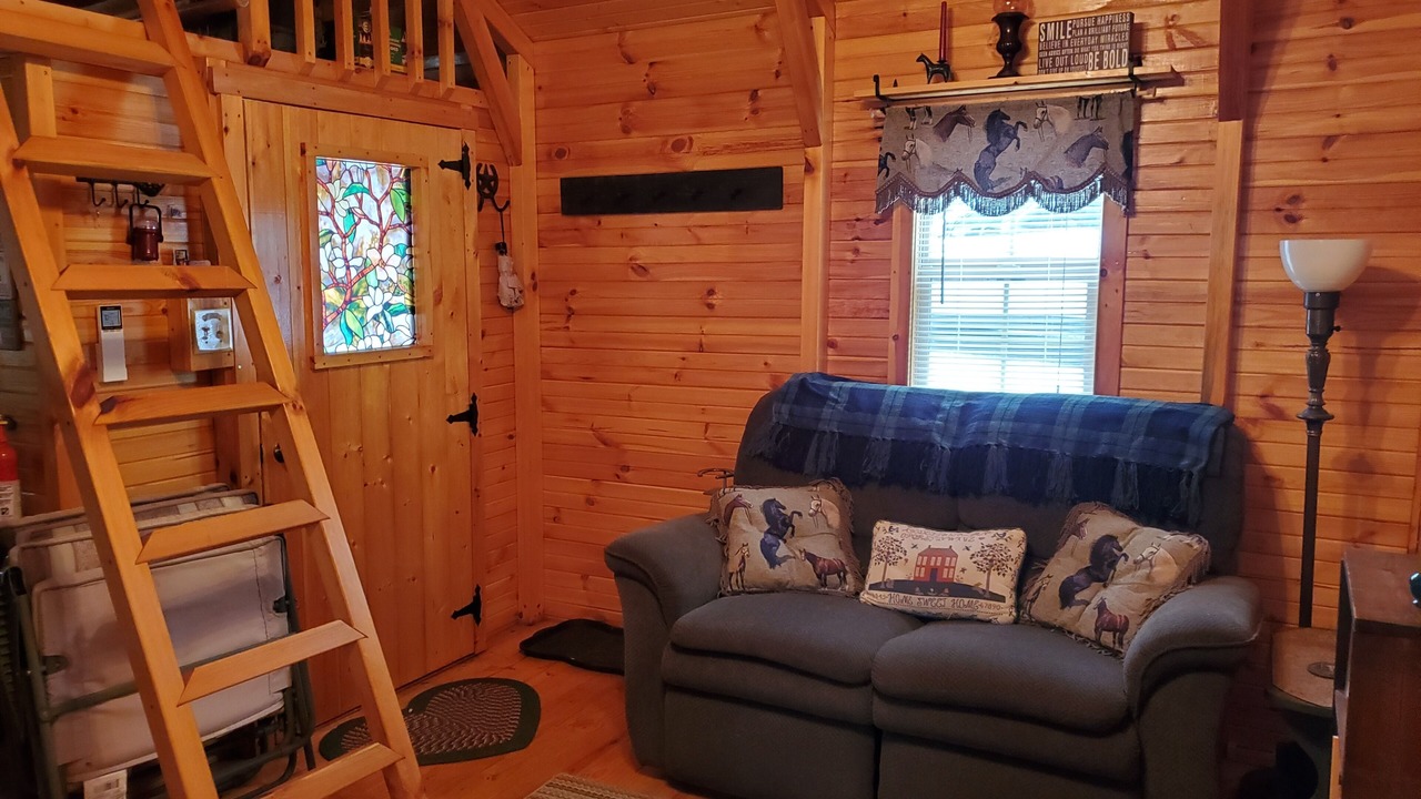 Photo of Livingroom in Jamestown