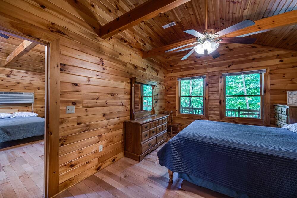 Photo of Bedroom in Allons