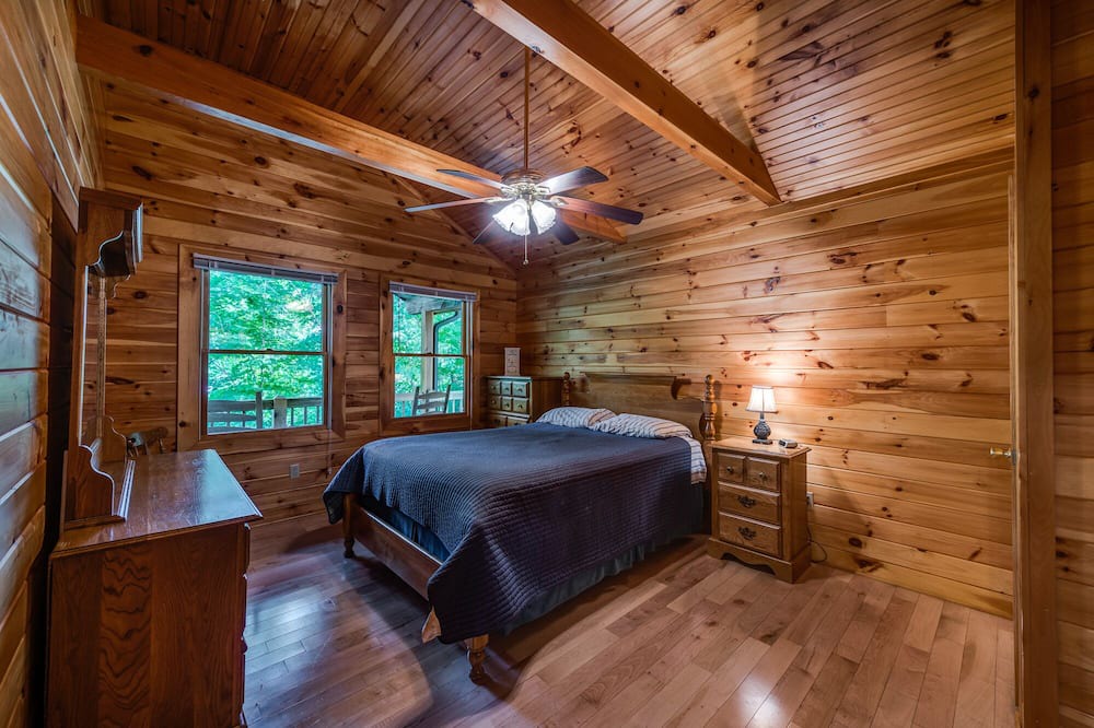 Photo of Bedroom in Allons