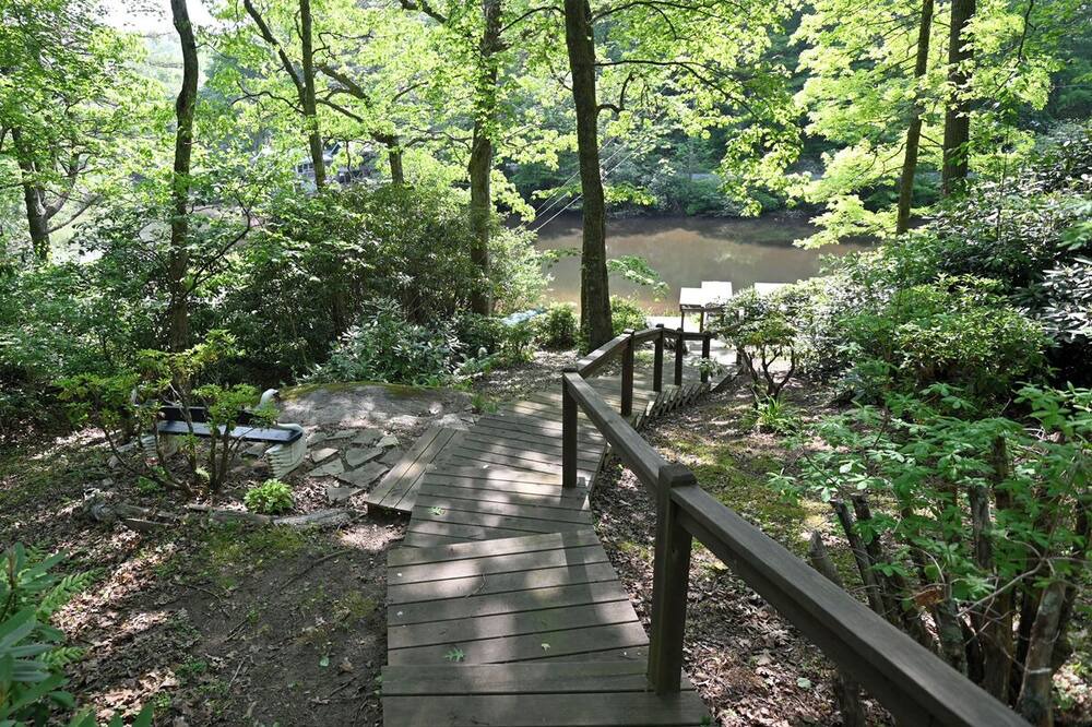 Photo of Others in Lake Sequoyah