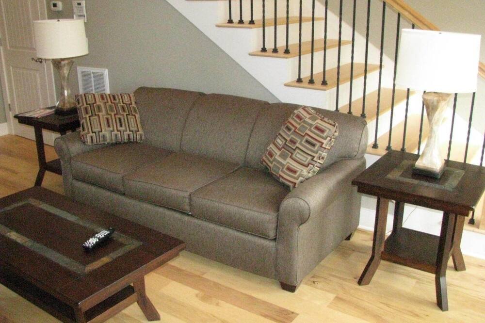 Photo of Livingroom in Rising Fawn