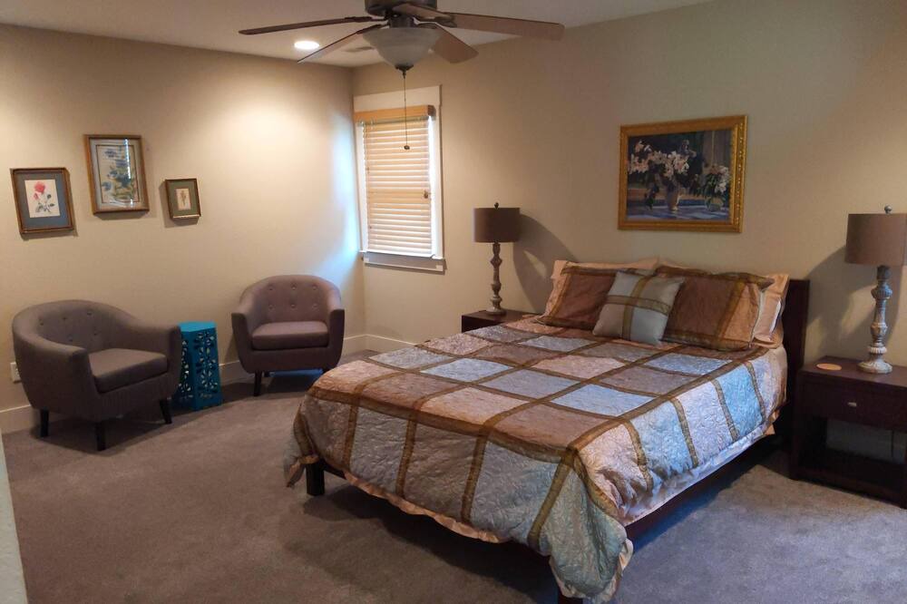 Photo of Bedroom in Rising Fawn