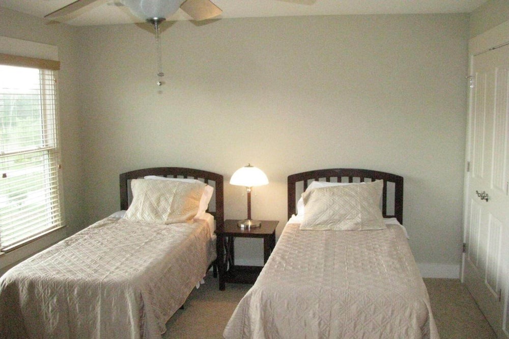 Photo of Bedroom in Rising Fawn