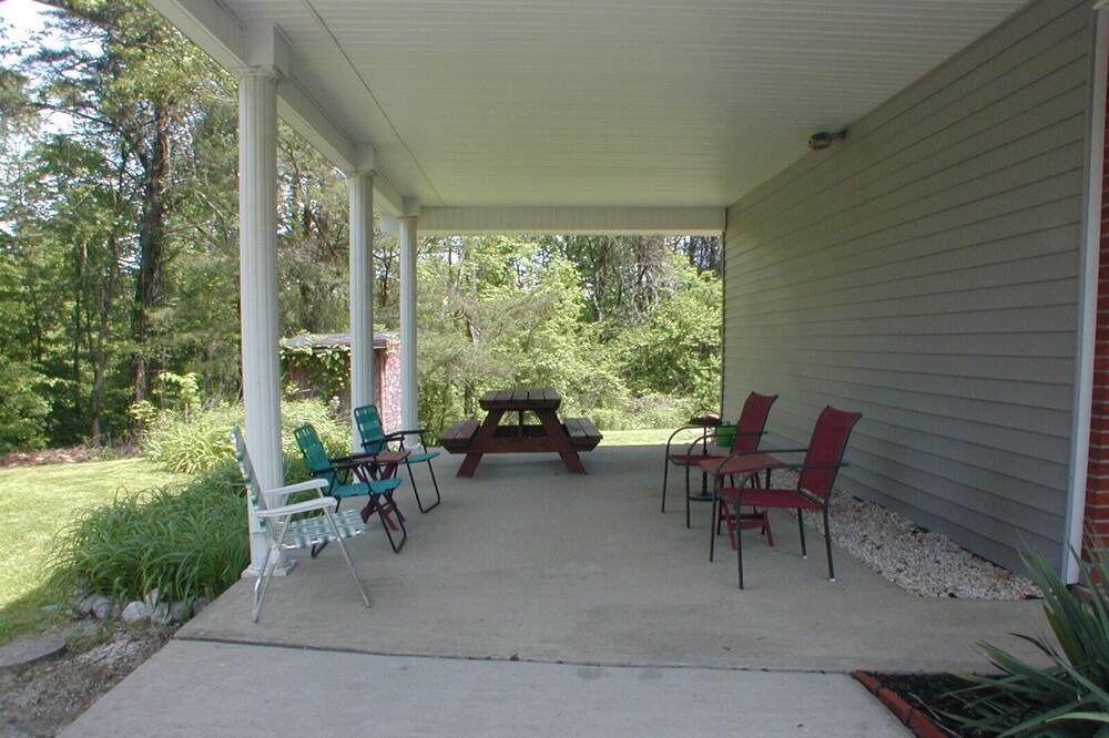 Photo of Outdoor in Monticello