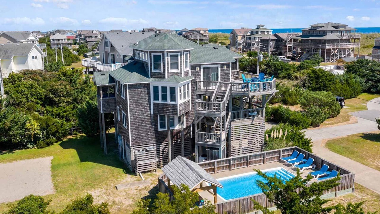 Photo of Outdoor in Waves