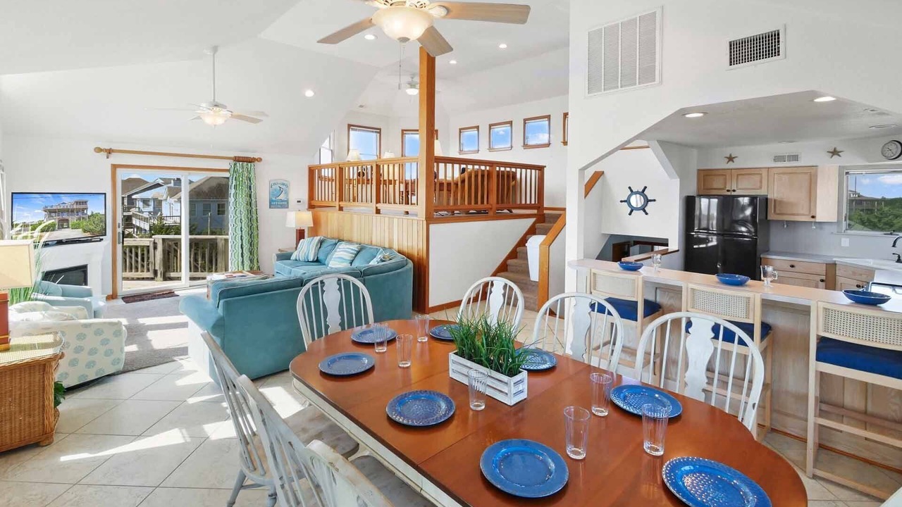 Photo of Kitchen in Waves