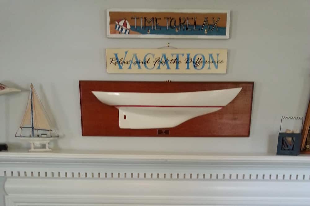 Photo of Livingroom in New Bern