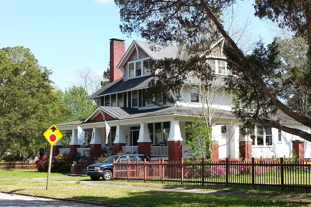 Photo of Others in New Bern