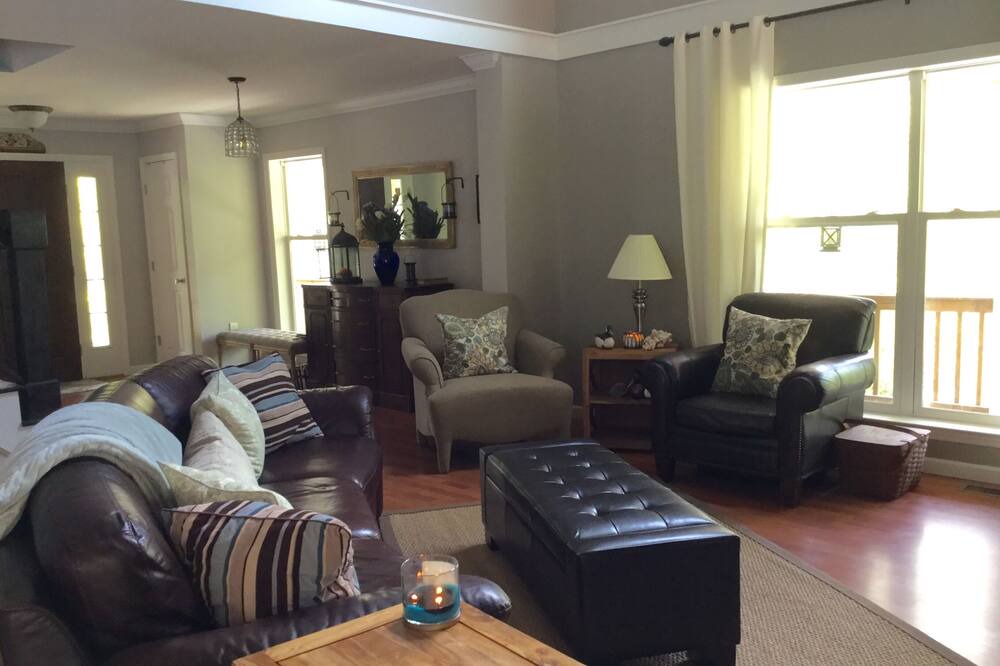 Photo of Bedroom in Fayetteville