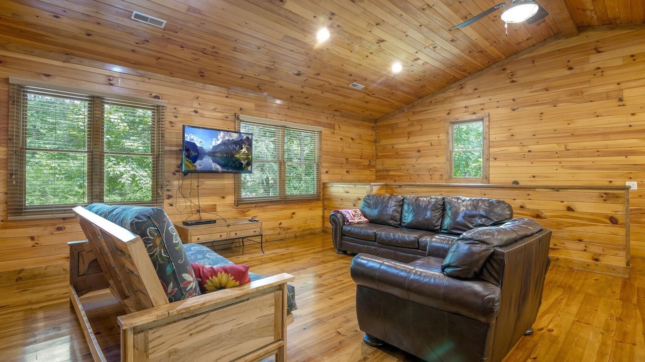 Photo of Livingroom in Cleveland