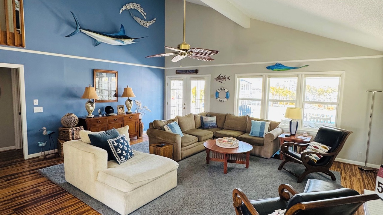 Photo of Livingroom in Ocean Isle Beach