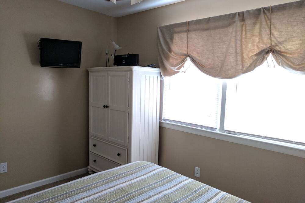Photo of Bedroom in Avon