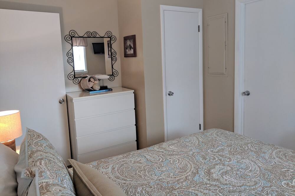Photo of Bedroom in Avon