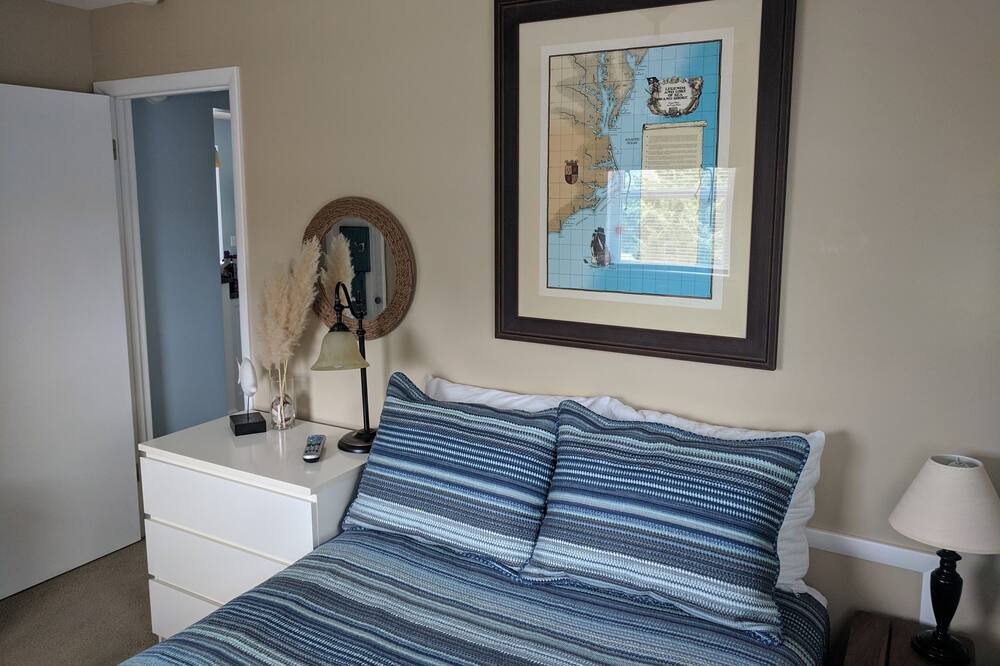 Photo of Bedroom in Avon