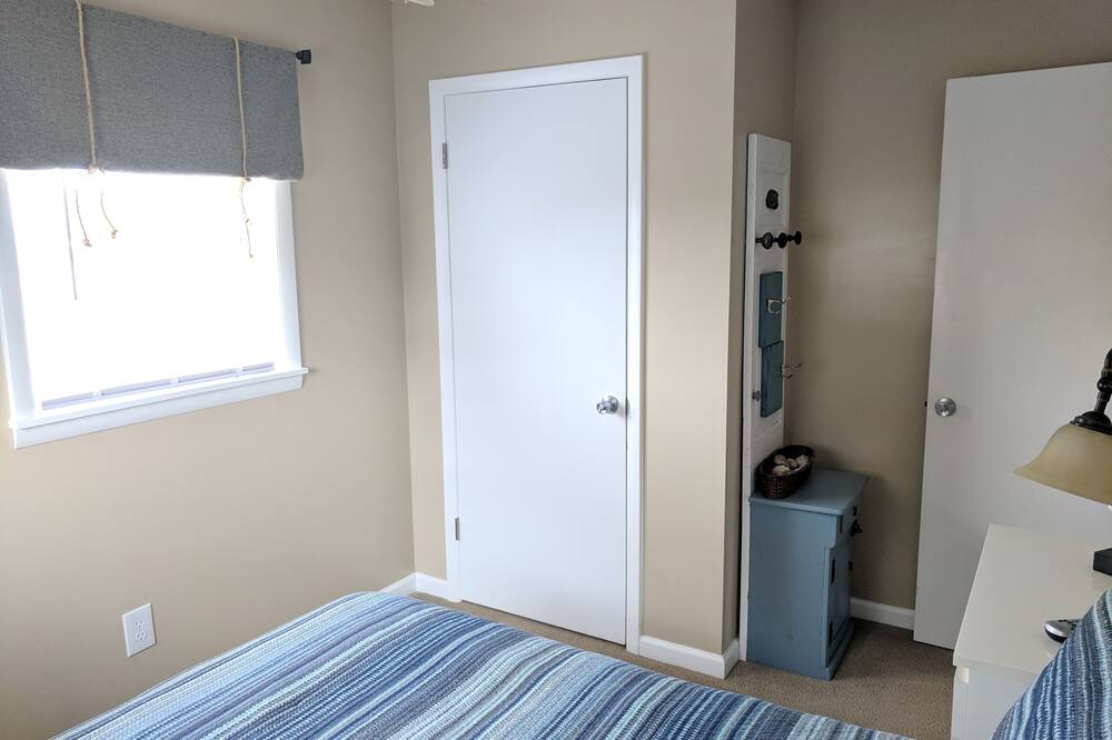 Photo of Bedroom in Avon