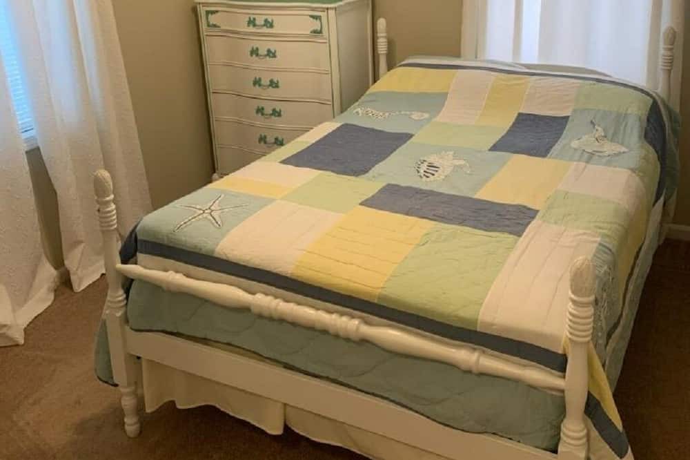 Photo of Bedroom in Rodanthe