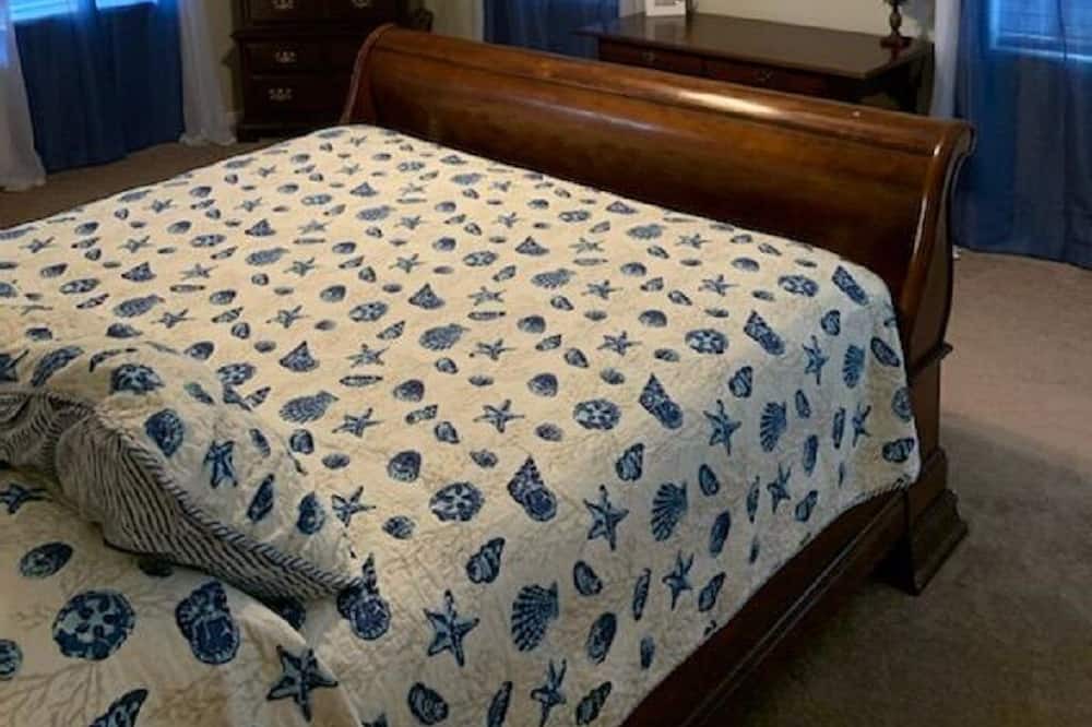 Photo of Bedroom in Rodanthe