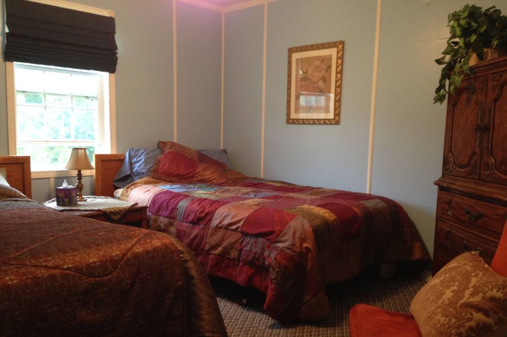 Photo of Bedroom in Monticello