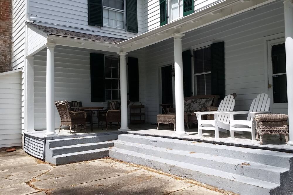Photo of Outdoor in Quinton