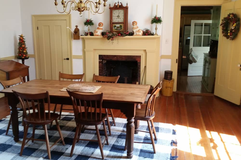 Photo of Livingroom in Quinton