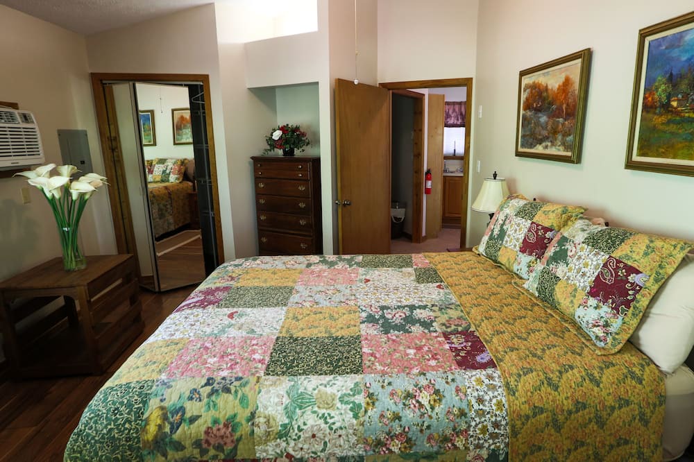 Photo of Bedroom in Asheville