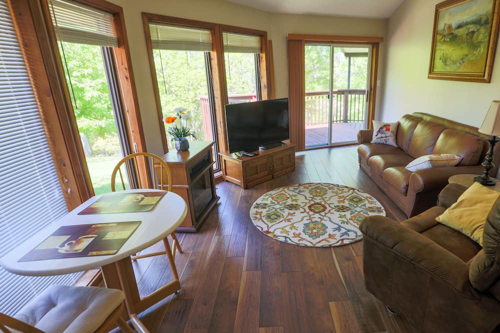 Photo of Livingroom in Asheville