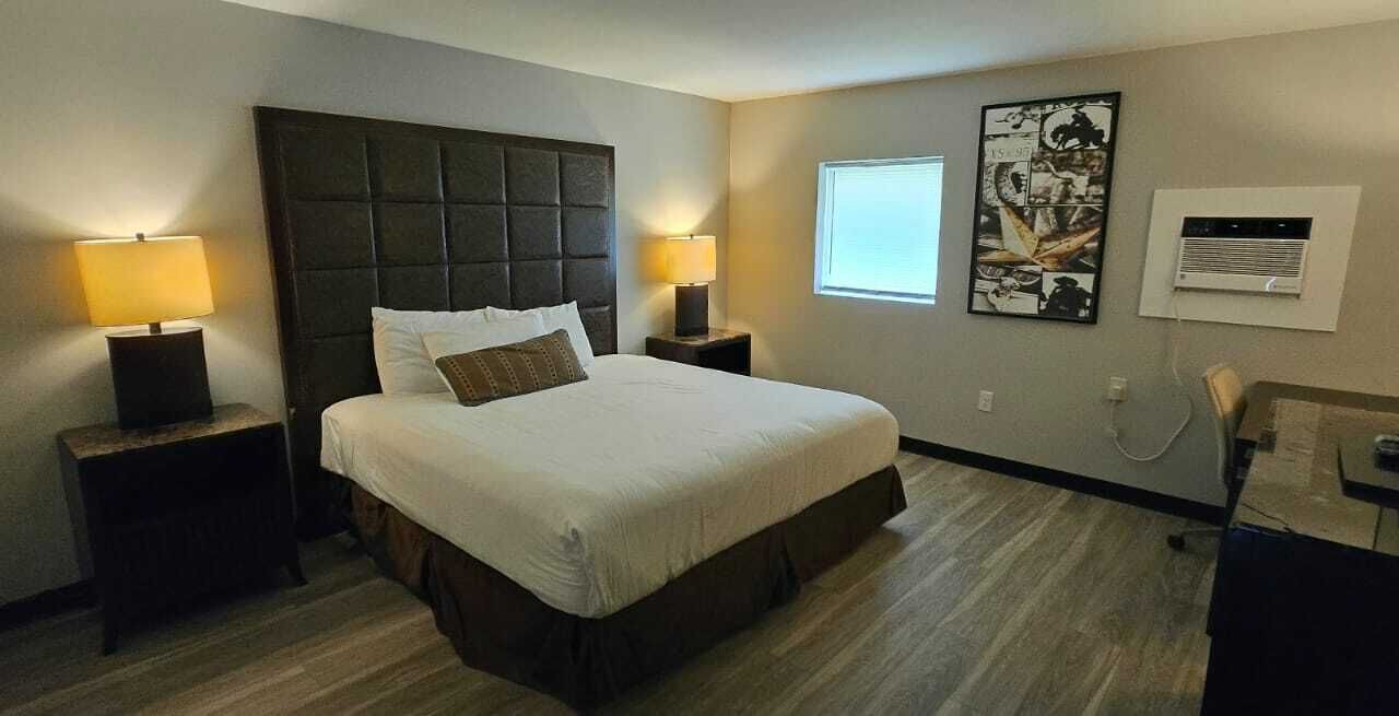 Photo of Bedroom in Redwood