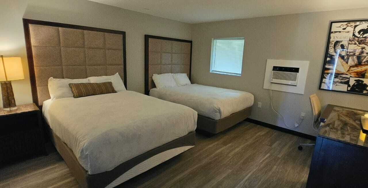 Photo of Bedroom in Redwood