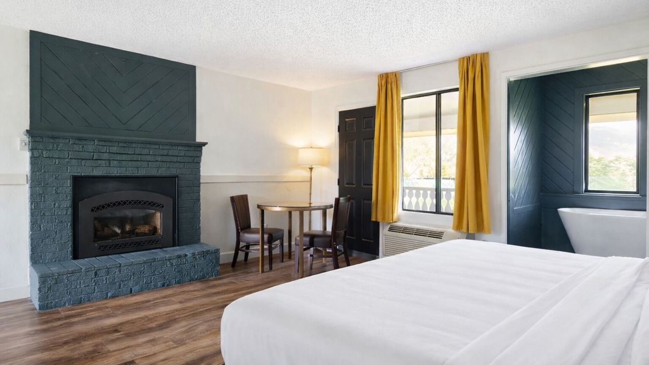 Photo of Bedroom in Townsend