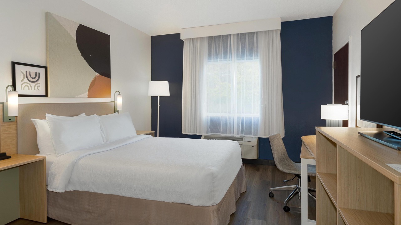 Photo of Bedroom in Silver Lake
