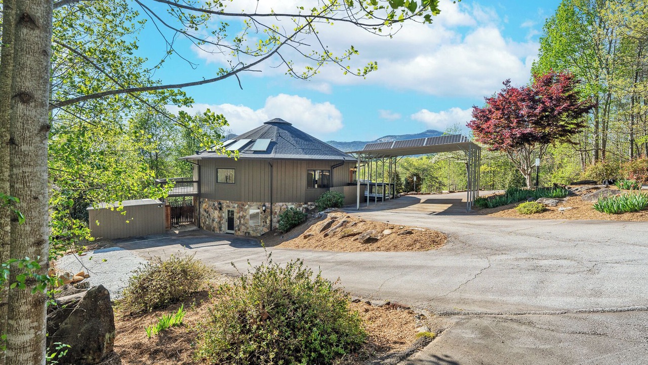 Photo of Outdoor in Pickens