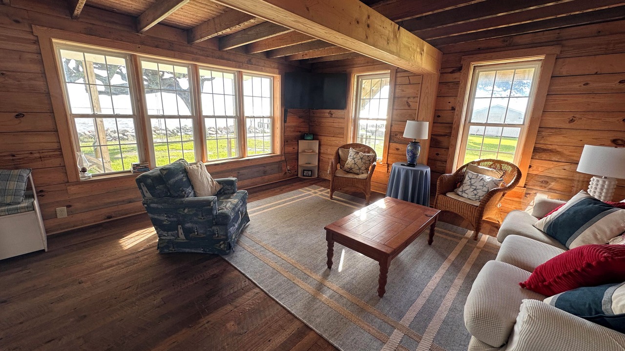 Photo of Livingroom in Harkers Island