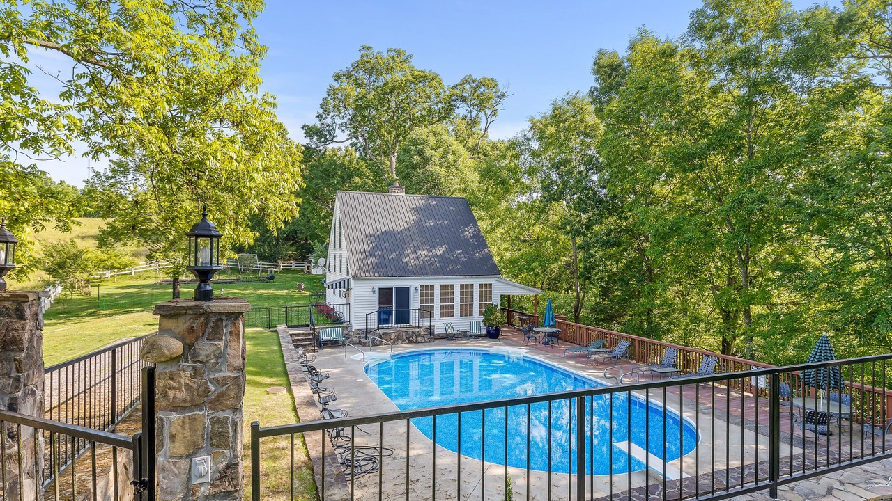 Photo of Outdoor in Lookout Valley Neighborhood Association