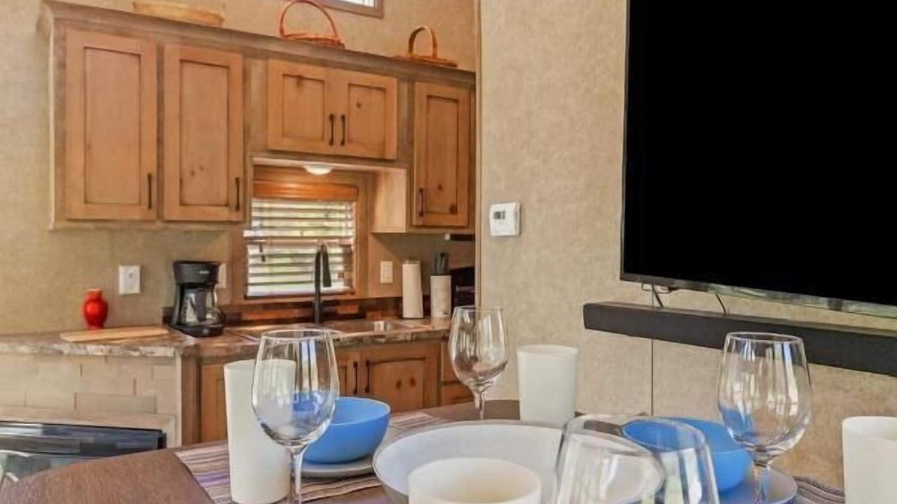 Photo of Livingroom in Lookout Valley Neighborhood Association