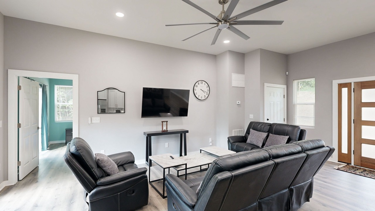 Photo of Livingroom in Roaring River