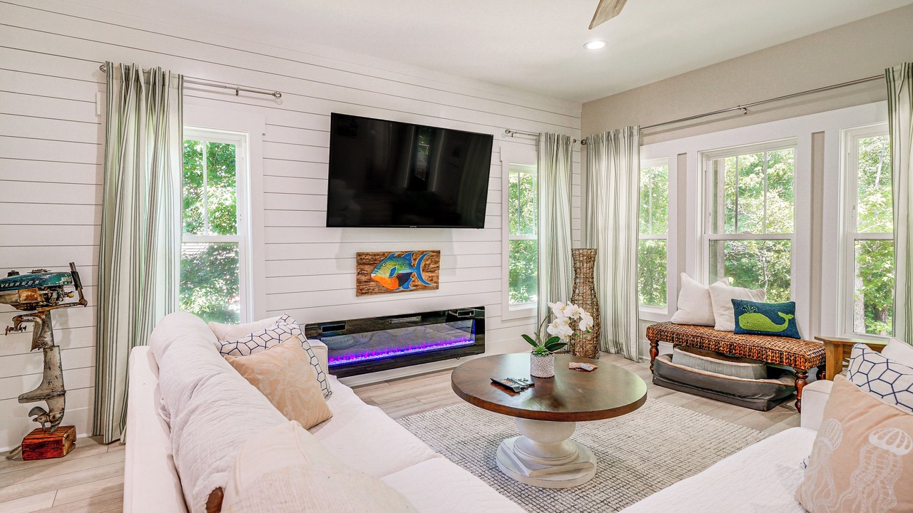 Photo of Livingroom in Myrtle Grove