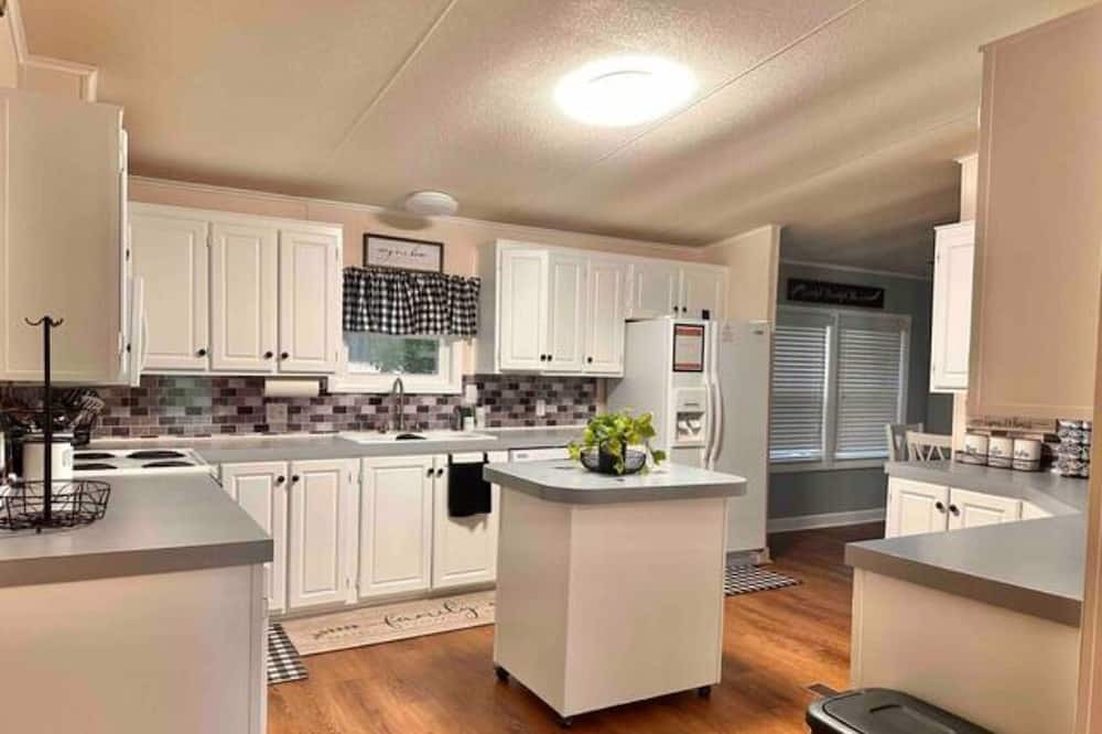Photo of Kitchen in Semora