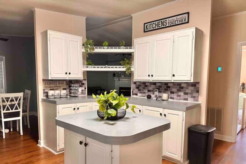Photo of Kitchen in Semora