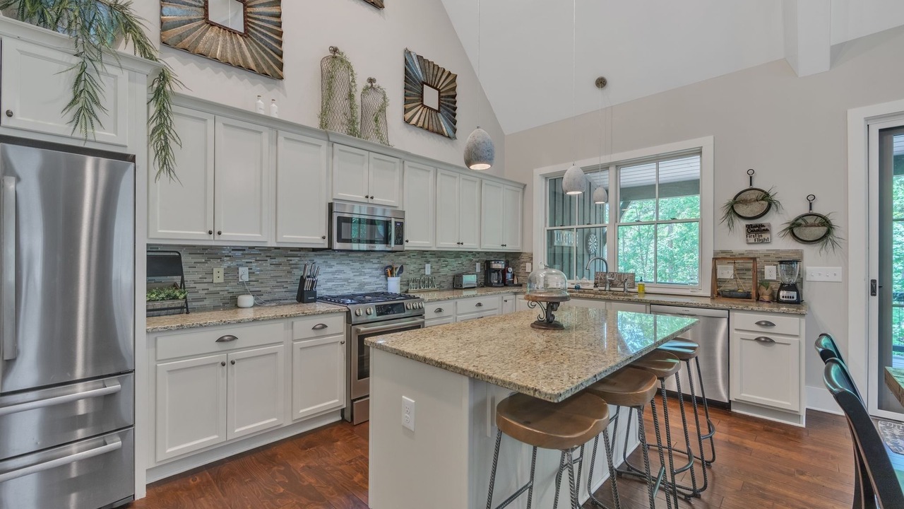 Photo of Kitchen in Bear Lake Reserve