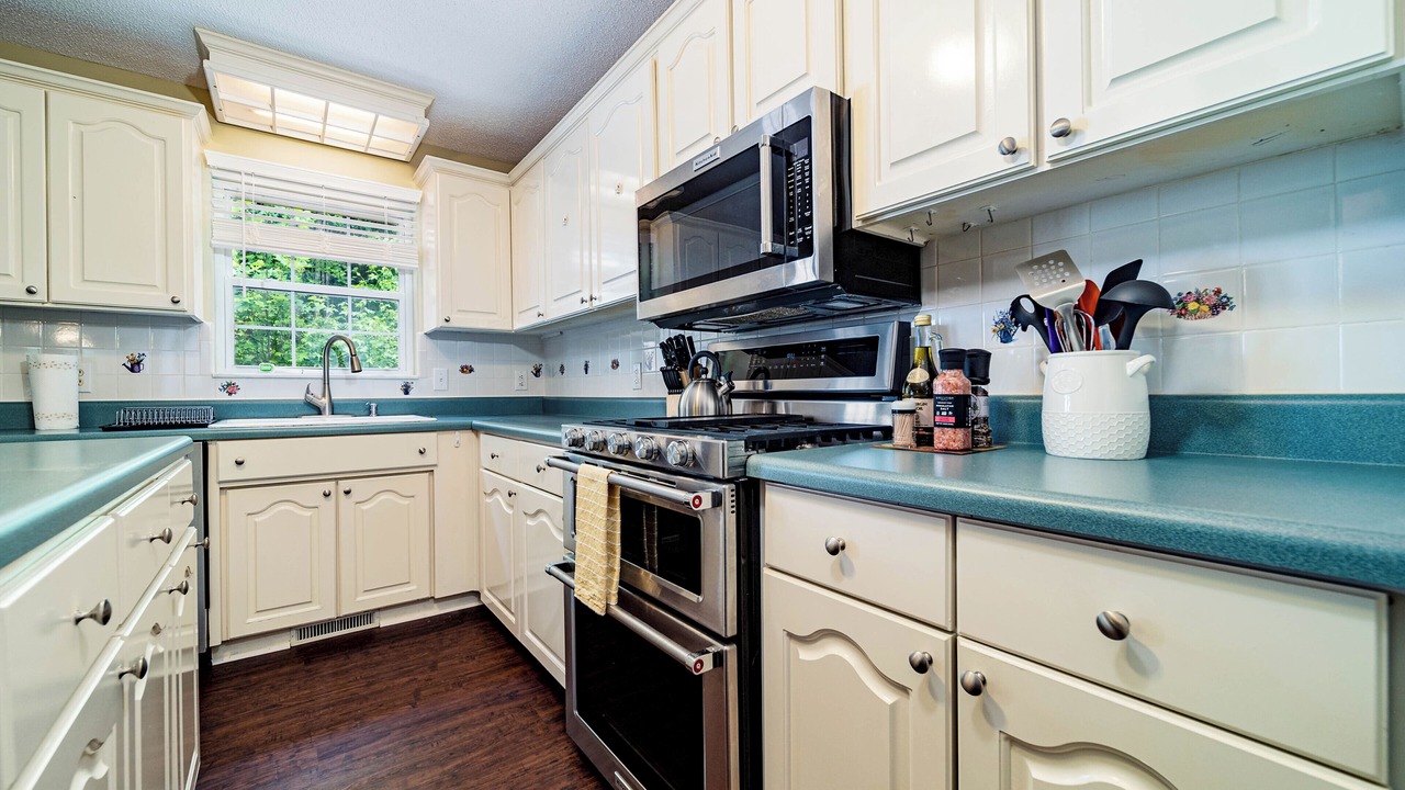 Photo of Kitchen in Travelers Rest