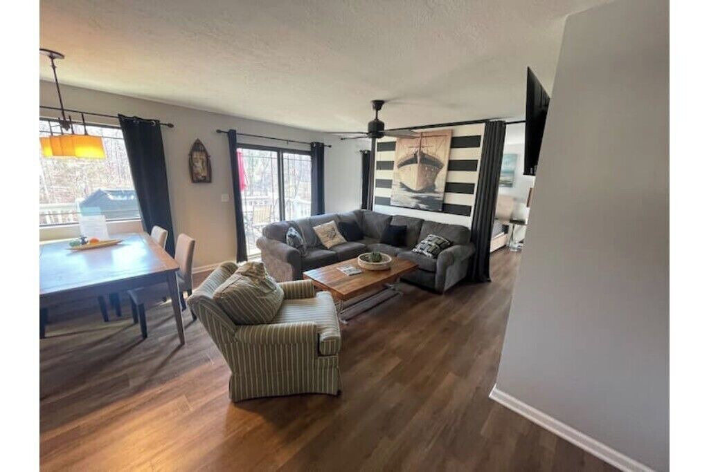 Photo of Livingroom in Gilbertsville