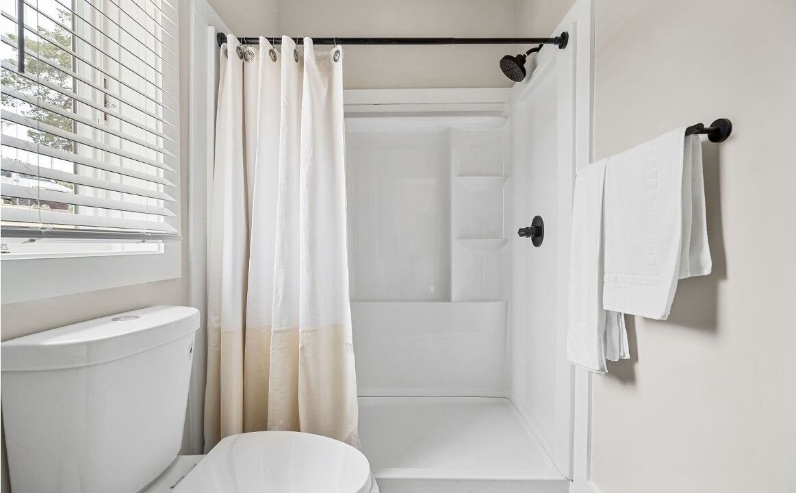 Photo of Bathroom in Allons