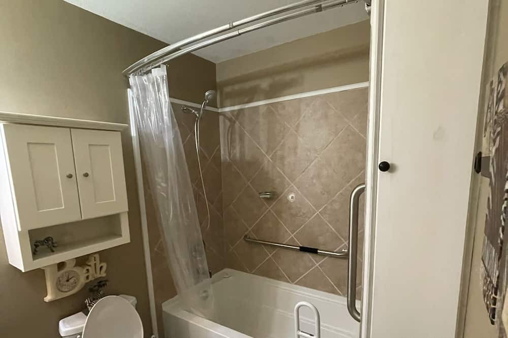 Photo of Bathroom in Leesburg