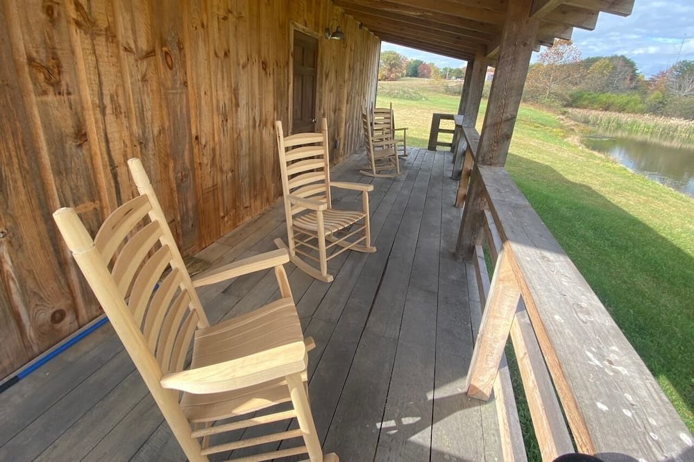 Photo of Patio Balcony in Jamestown