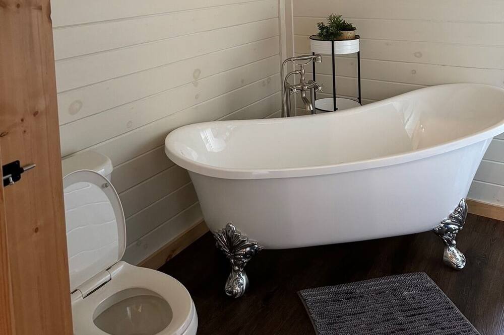 Photo of Bathroom in Jamestown