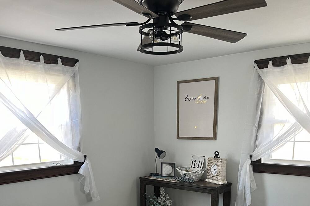 Photo of Bedroom in Yale