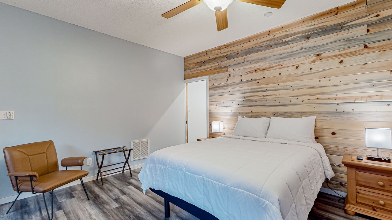 Photo of Bedroom in Sylva